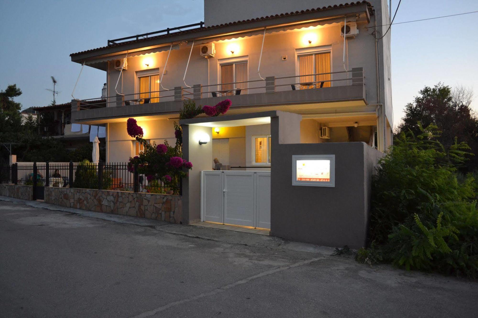 Pefki Studios Exterior foto